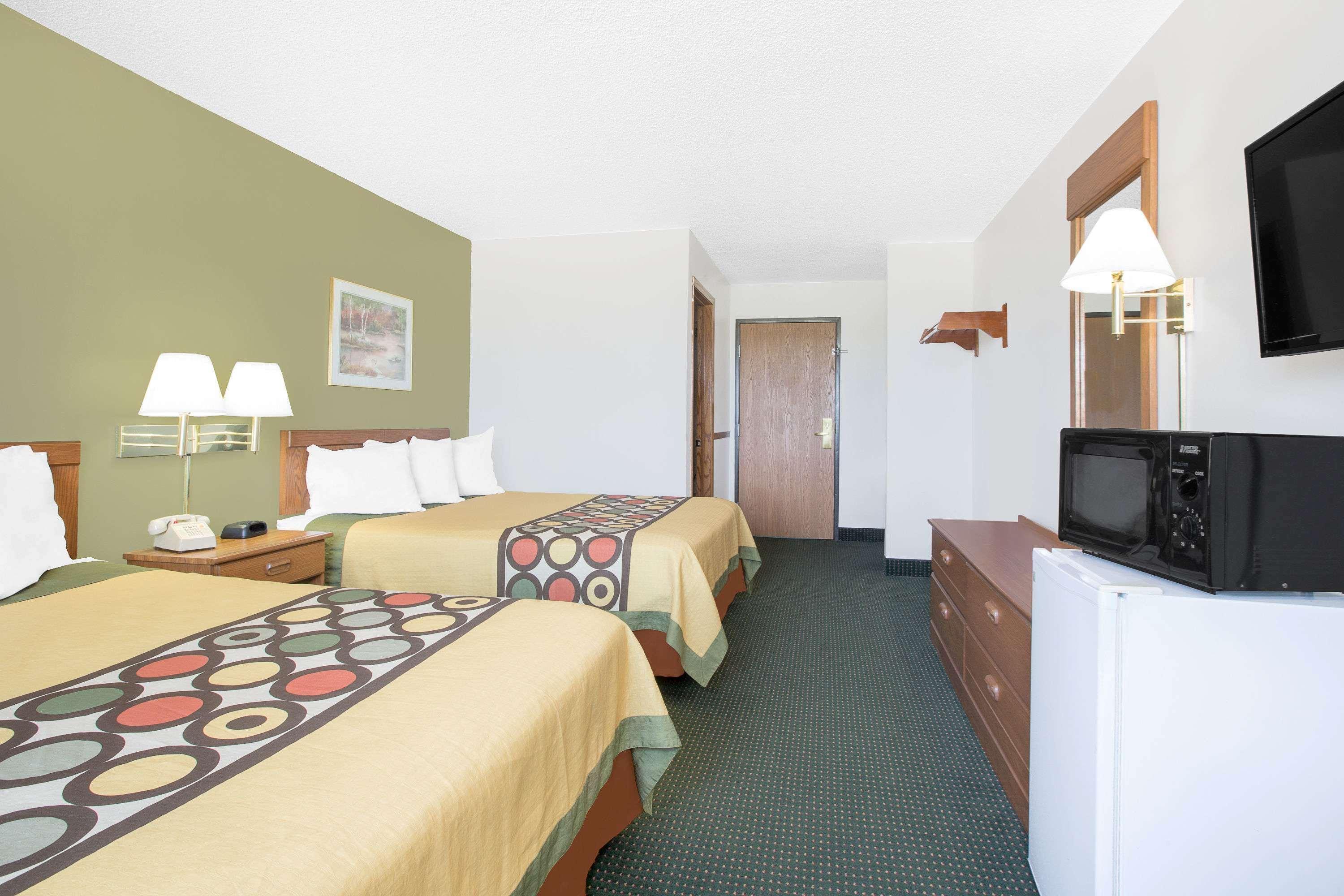 Super 8 By Wyndham Chillicothe Hotel Buitenkant foto